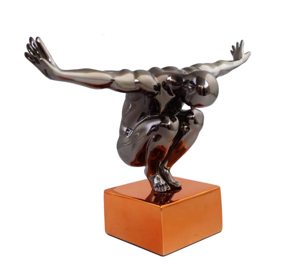 Statuette en Résine Finition Bronze - Sculpture d'Homme en Position Accroupie - Hauteur 30 cm